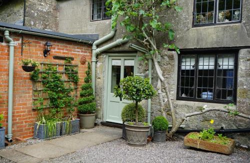 Shaftesbury House | Character 2 double bedroom cottage in Shaftesbury