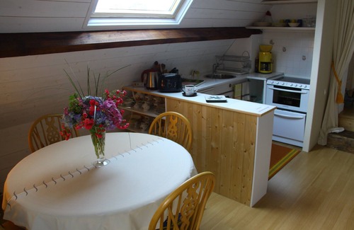 Le Hingle Cottage | Character cottage, quiet, for 2 pers. near DINAN