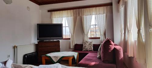 Kalofer House | Chardaka Guest House