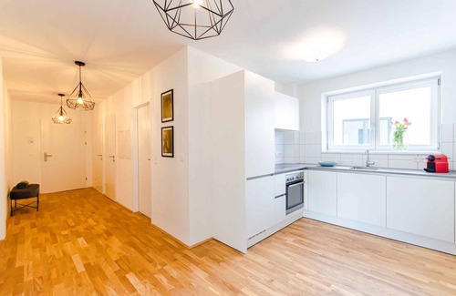 Weißgerber Apartment | ★Charismatic Vienna Oasis★ | 5★ Location + Balcony