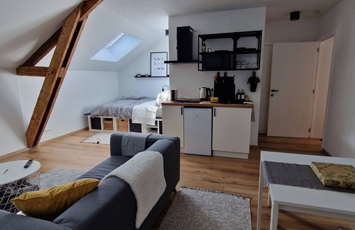 Charleroi Apartment | Charleroi Cozy Home
