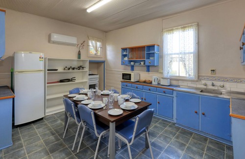 Broken Hill Hotel | Charles Rasp Motor Inn & Cottages