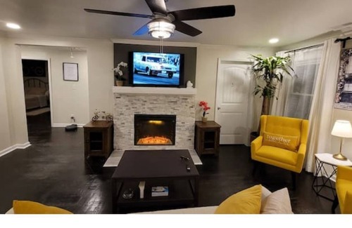 North Charlotte House | Charlotte's cutest vacation home in highly desirable NODA