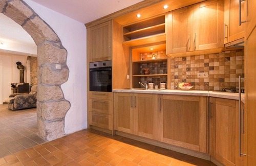 Sveti Vid Dobrinjski Villa | Charming Villa Azul with Pool, Jacuzzi & Sauna