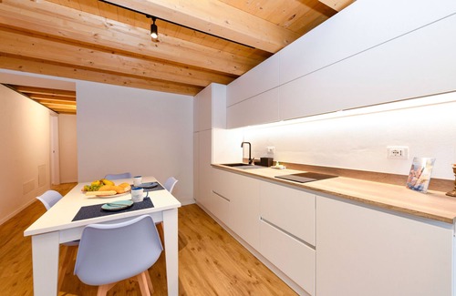Assenza Apartment | Charm Lakefront Apartment La Corte MGH