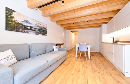 Assenza Apartment | Charm Lakefront Apartment La Corte MGH