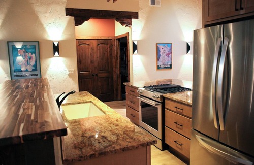 Mesilla House | Charm of Mesilla - New Cozy exquisitely furnished home.