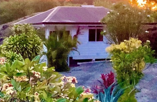 Tefarerii House | Charmant Bungalow au Calme, Avec vue Splendide sur Lagon, Accès Privé Lagon