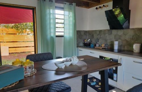 Saint-Philippe Ski Chalet | Charmant chalet - L'île Ô Vert