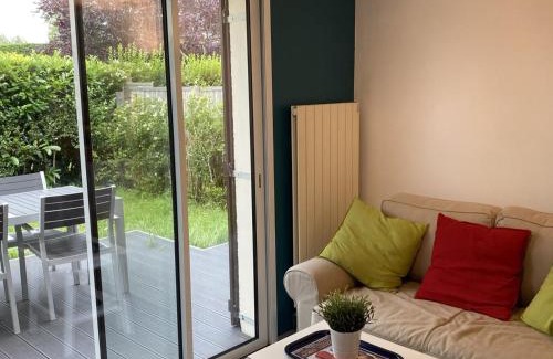Cabourg Apartment | Charmant Cottage 2P avec Jardin et WIFI, à 2 Pas de la Plage de Cabourg - FR-1-487-285