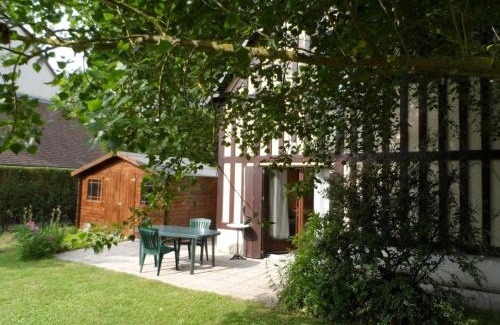 Cabourg Apartment | Charmant cottage familial près de la thalasso, jardin privatif, parking, Wi-Fi, 6 pers. - FR-1-487-276