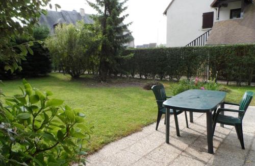 Cabourg Apartment | Charmant cottage familial près de la thalasso, jardin privatif, parking, Wi-Fi, 6 pers. - FR-1-487-276