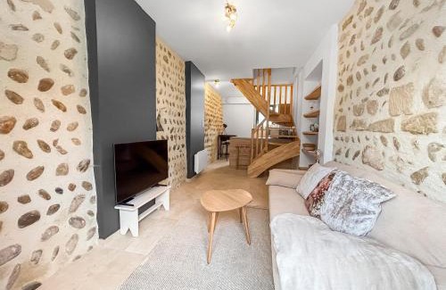 Chateauneuf-sur-Isere Apartment | Charmant Duplex Avec Terrasse
