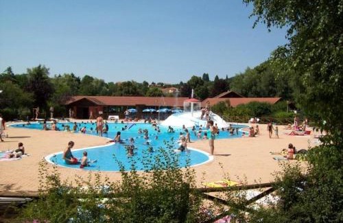 Saint-Marcel-dʼUrfe House | Charmant gîte à la ferme avec terrasse, proche Loire, Allier, Puy de Dôme, animaux bienvenus - FR-1-496-235