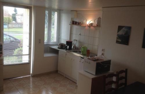Montignac-Charente Apartment | Charmant studio meublé