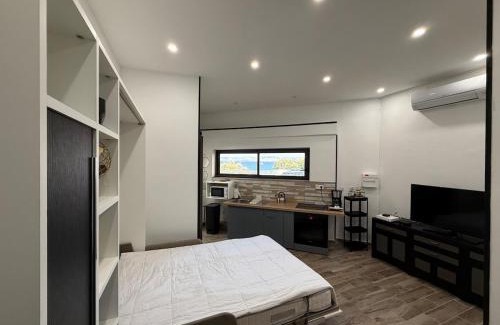 Endoume Apartment | Charmant studio 7e, les pieds dans l eau