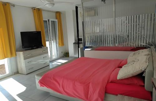 La Ciotat Bed & Breakfast | Charmante chambre avec vue mer - parking
