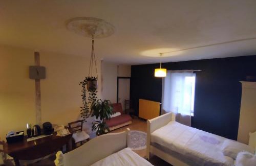 Nogna House | Charmante chambre dans village jurassien