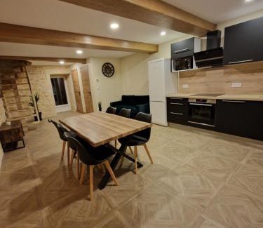 Chatillon-sur-Seine Apartment | Charmante maison de ville