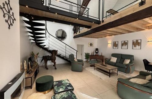 Louroux-Hodement House | Charmante maison à Haut-Bocage avec jardin, terrasse, et randonnées à proximité - FR-1-489-516