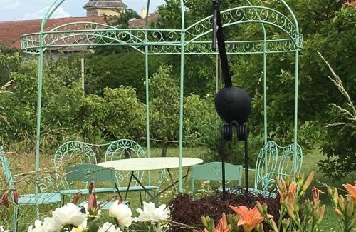 Watronville Bed & Breakfast | Charmante maison au cœur des vergers avec cheminée, jardin secret et jeux pour enfants - FR-1-585-151