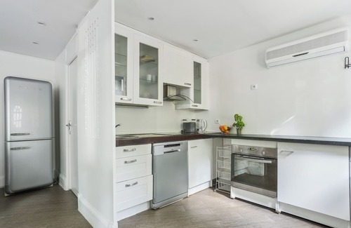 Saint-Cloud House | Charmante Maison Avec Jardin et Parking Offerte Paris St Cloud