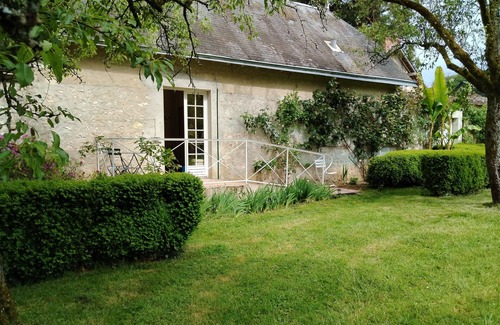 Valencisse House | Charmante Maison de Campagne Dans un Environnement Unique