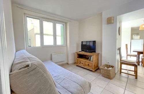 Autignac House | Charmante Maison de Village - Plages 30'