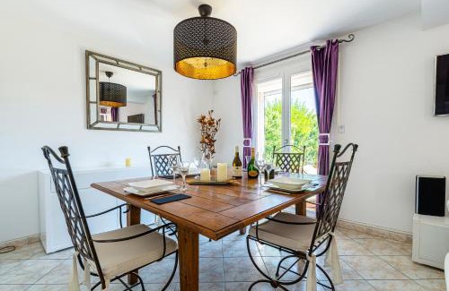 Saint-Apollinaire Villa | Charmante Maison Climatisée avec son Jardin à 5 minutes de DIJON