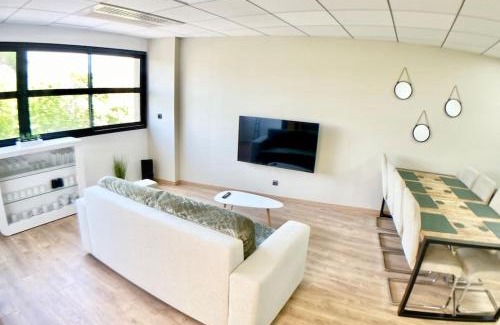 Estanove Villa | Charmante Maison indépendante entre ville et mer