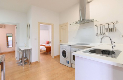 Four Towers Business Area Apartment | Charmartin 4 Towers: 2 bedrooms ideal for families and business travellers