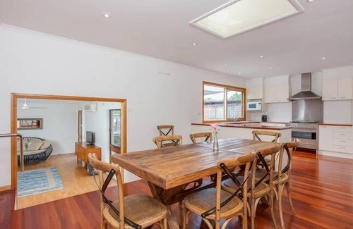 Tootgarook House | "Charmes" paradise by the shore with a private heated pool. Pet Friendly!