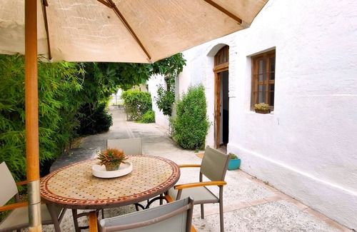 Churriana de la Vega House | Charming rural house with swimming pool 3 km from the city of Granada. parking