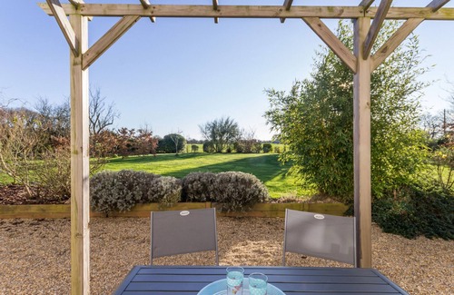 Pornic Cottage | Charming Cottage near Pornic, 5km from Beach, Garden, WiFi, Family-Friendly