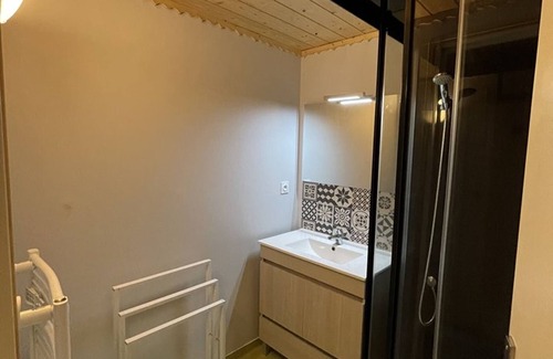 Saint-Jacques-des-Blats Apartment | Charming Duplex with Mountain View, Near Slopes - 2 Bedrooms, Sleeps 6, Free Parking