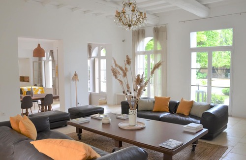 Saint-Laurent-d'Aigouze House | Charming bastide near Aigues-Mortes, heart of the village, quiet swimming pool