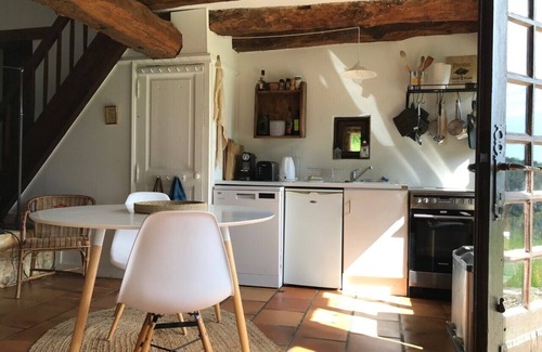 Saint-Laurent-des-Batons House | Charming little house in the Périgord countryside.