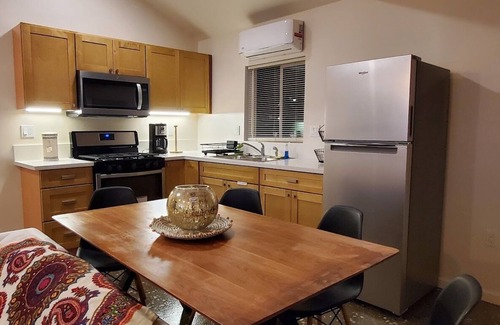 View Park-Windsor Hills House | Charming 1Bed+1Bath A House Parking+Laundry