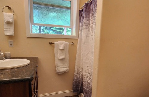 McKinleyville Apartment | Charming 1-Bedroom Redwood Hideaway