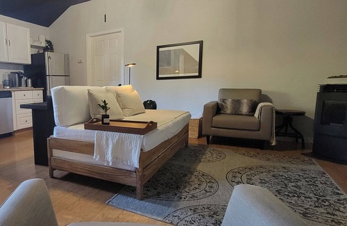 Placerville Apartment | Charming 1-bedroom apartment with WiFi, by nature & lakes in Pollock Pines, CA.