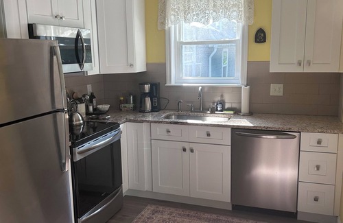 Barrington Apartment | Charming 1-bedroom apartment in welcoming Barrington with AC