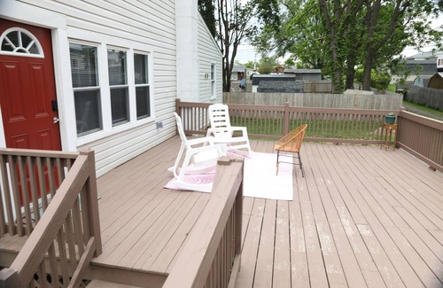 Waynesboro Apartment | Charming 1-bedroom apartment, with Wi-Fi, A/C in historic Waynesboro, VA