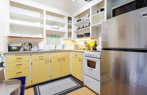 University District Apartment | Charming 1 Bedroom Apartment Near University of Washington