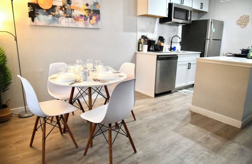 Vickery Meadow Apartment | Charming 1-bedroom apartment in brilliant Dallas
