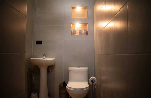 La Primavera Apartment | Charming 1-bedroom apartment in pleasant Quito with WiFi