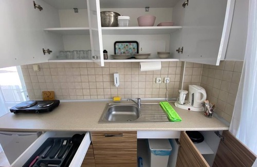 Icmeler City Center Apartment | Charming 1-bedroom apartment in marvelous Muğla with AC