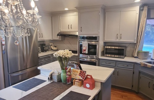Saratoga House | Charming 1-bedroom available in a lovely home in Saratoga with lots of amenities