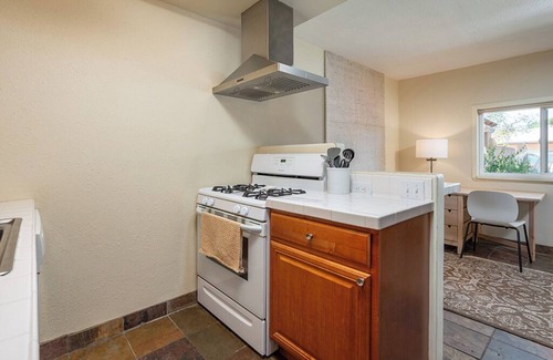 Santa Fe Apartment | Charming 1-bedroom medium term rental apartment in serene Santa Fe w/WiFi, AC,