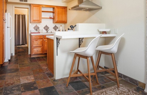 Santa Fe Apartment | Charming 1-bedroom medium term rental apartment in serene Santa Fe w/WiFi, AC,