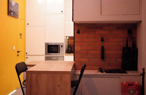 Cluj-Napoca House | Charming 1-bedroom house in serene Cluj-Napoca with WiFi, AC